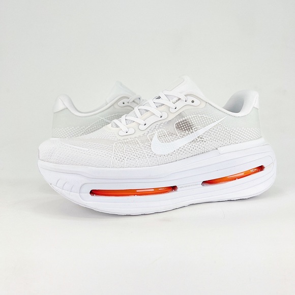 Nike Air Zoom Vomero Premium Women´s White and Orange...